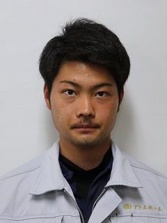 東恩納 龍斗